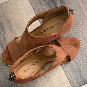 Lucky Brand Women's Brown Sandals